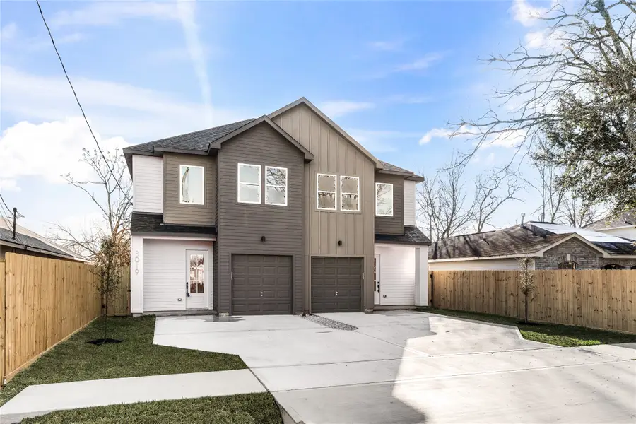 8019 Grandview Street, Houston, TX 77051 - #2