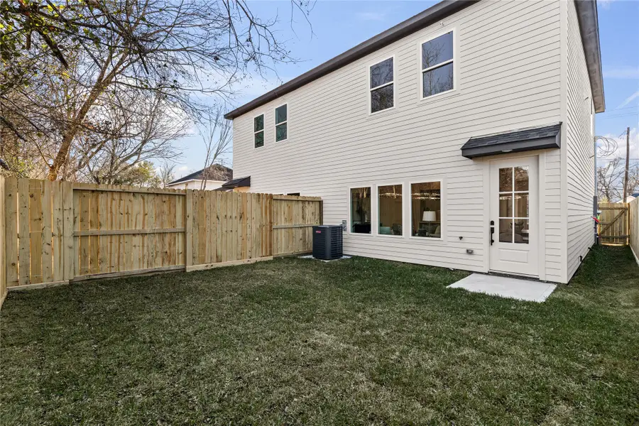 8019 Grandview Street, Houston, TX 77051 - #3