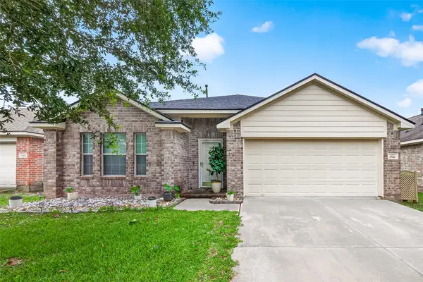 2510 Fox Water Drive, Spring, TX 77386