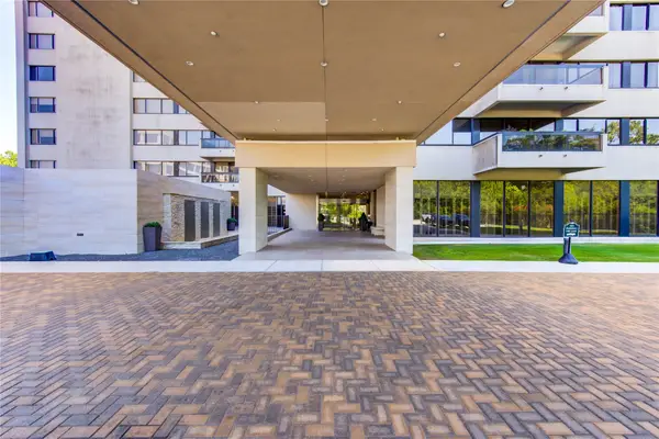 49 Briar Hollow Lane #101, Houston, TX 77027