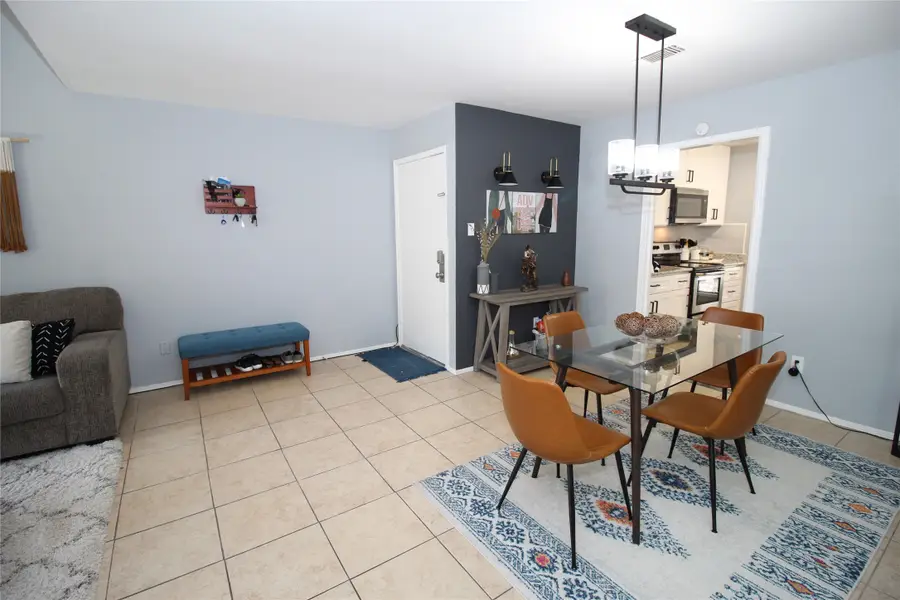 9707 Richmond Avenue #104, Houston, TX 77042 - #3