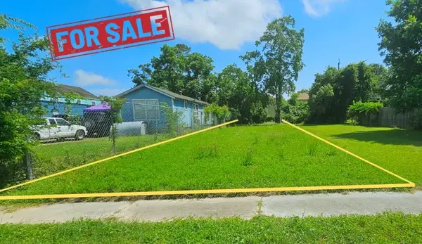 3323 Minnesota Street, Baytown, TX 77520