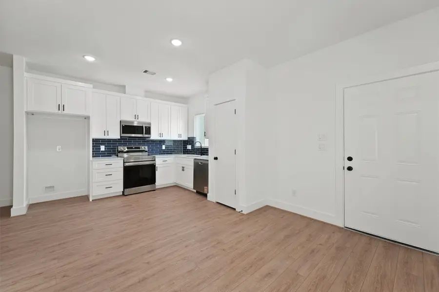 409 Calloway Street #A-B, Houston, TX 77029 - #2