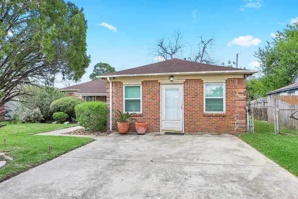 5405 Hazel Street, Baytown, TX 77521