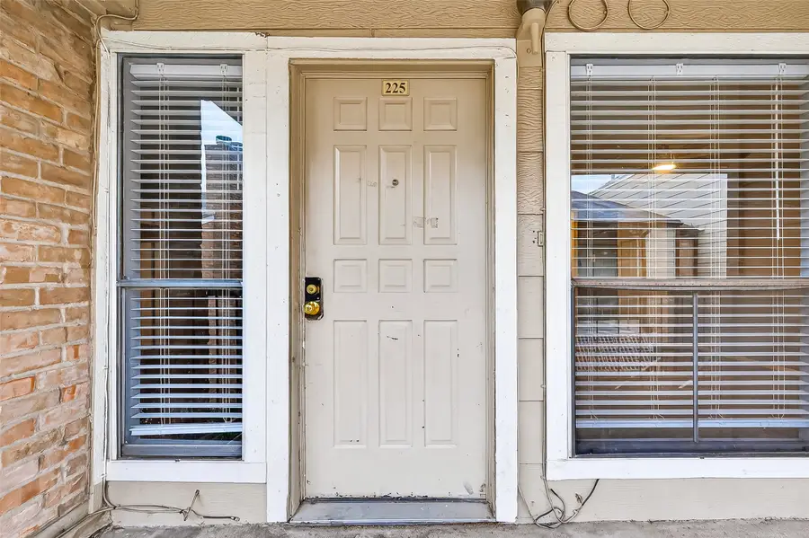 2100 Wilcrest Drive #225, Houston, TX 77042 - #2