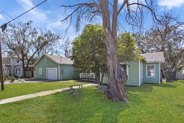 2616 46th Street, Dickinson, TX 77539 - Image #2