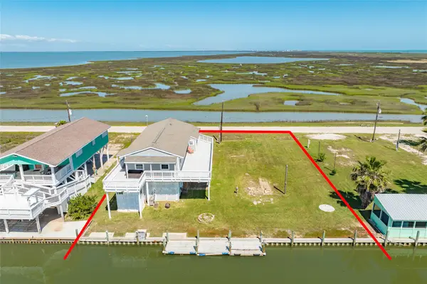707 Pompano Lane, Freeport, TX 77541