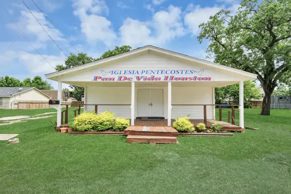 810 Lucky Street, Houston, TX 77088