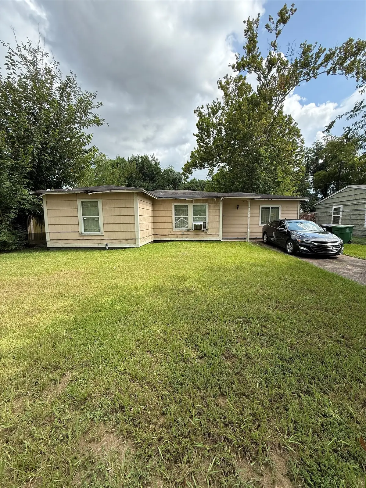5210 Westover Street, Houston, TX 77033 - #1