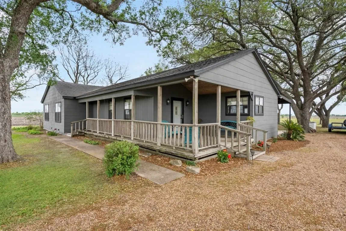 13339 Bj Dusek Road, Wallis, TX 77485 - #1