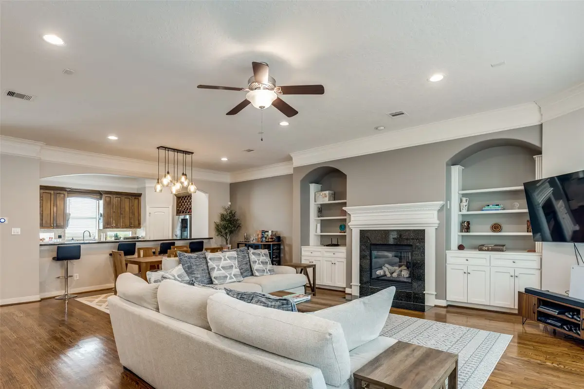 944 W 22nd Street, Houston, TX 77008 - Image #1