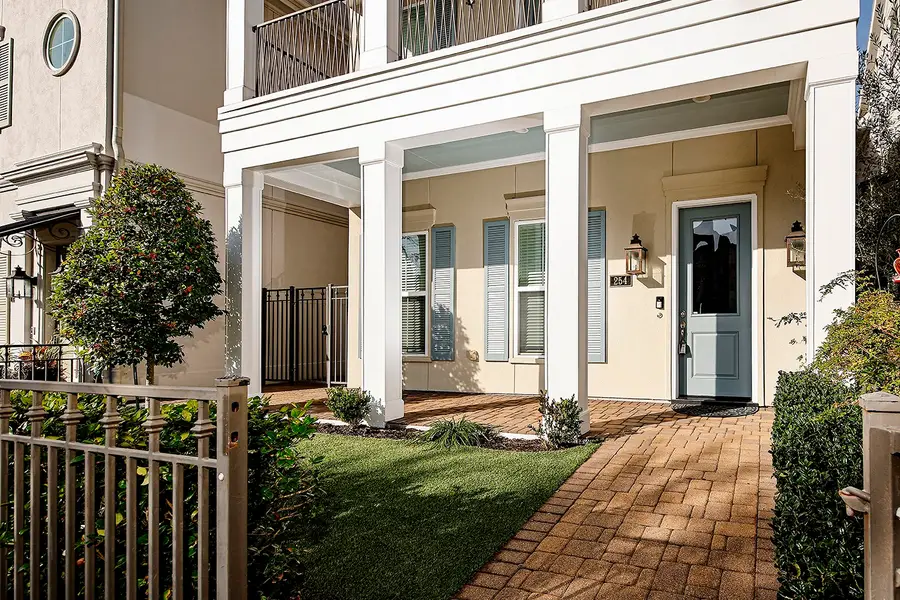 254 Green Boulevard, Shenandoah, TX 77384 - #2