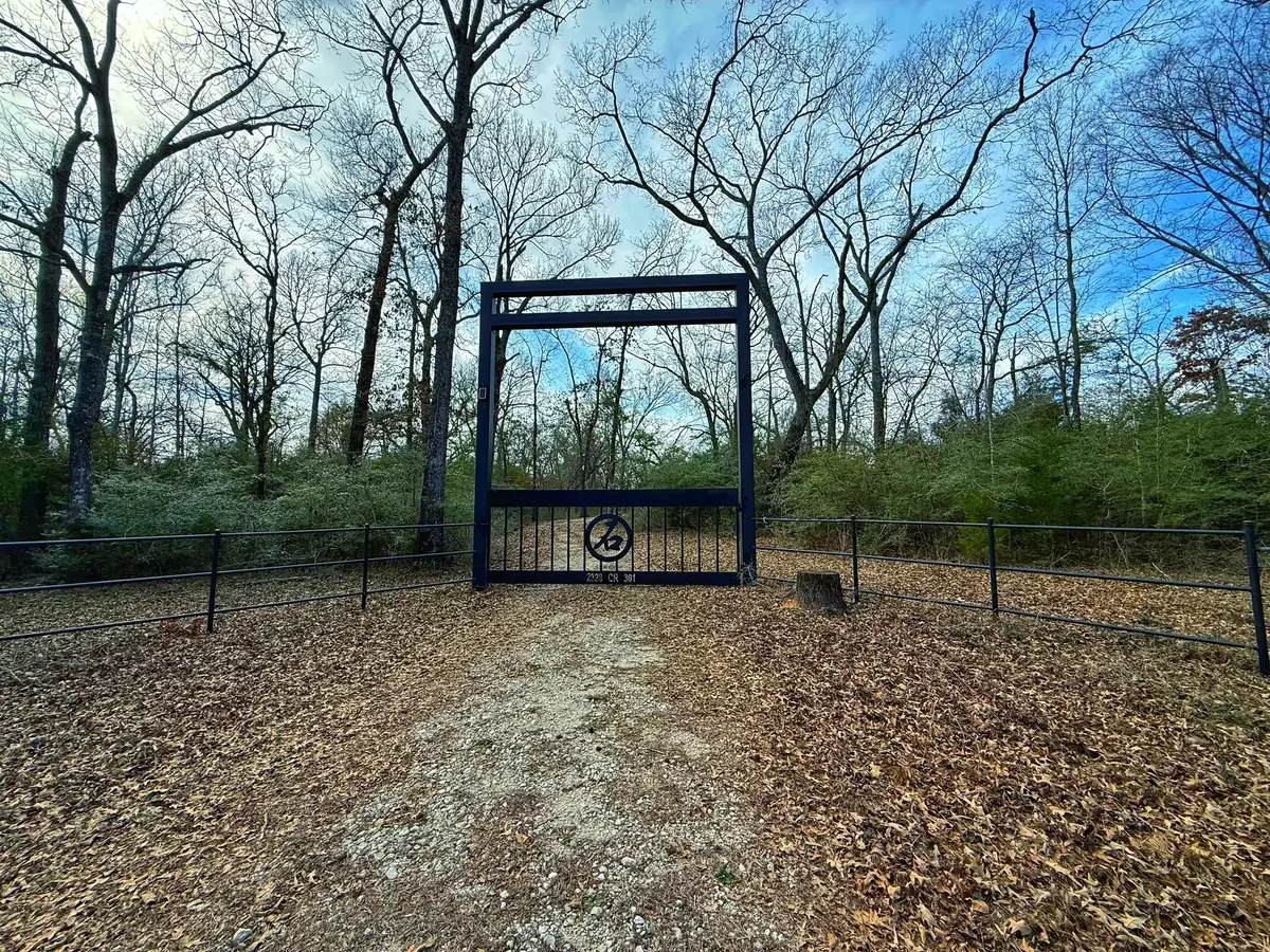 2328 Cr 301, Buffalo, TX 75831 - #1