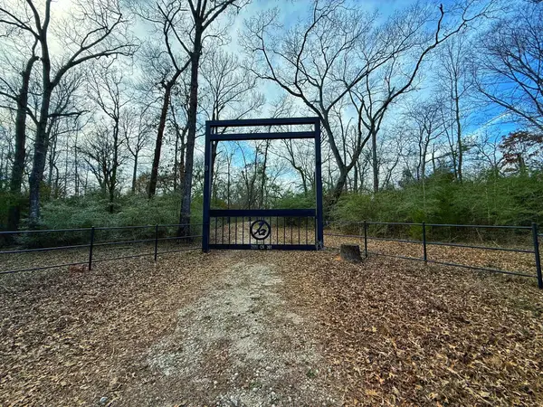 2328 Cr 301, Buffalo, TX 75831