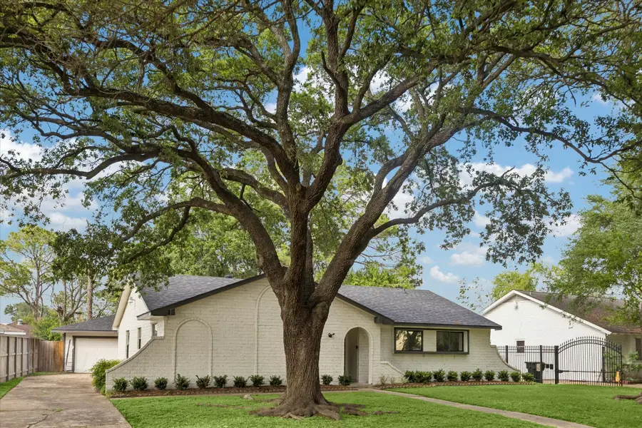 7802 Gulfton Street, Houston, TX 77036 - #2