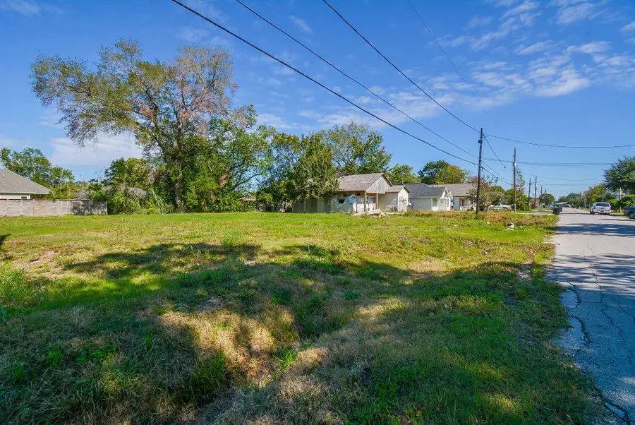 4607 Larkspur Street, Houston, TX 77051 - Image #3