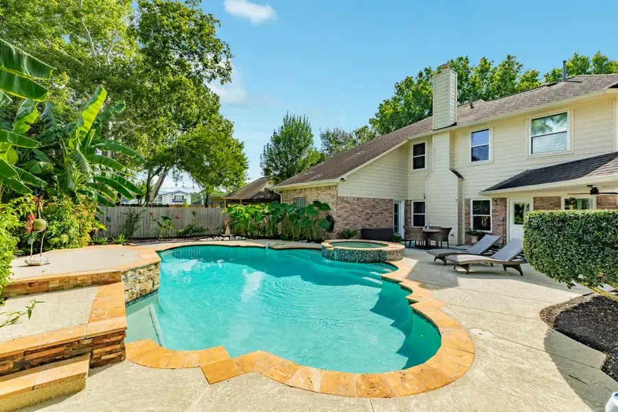 412 Melodywood Drive, Friendswood, TX 77546 - #2