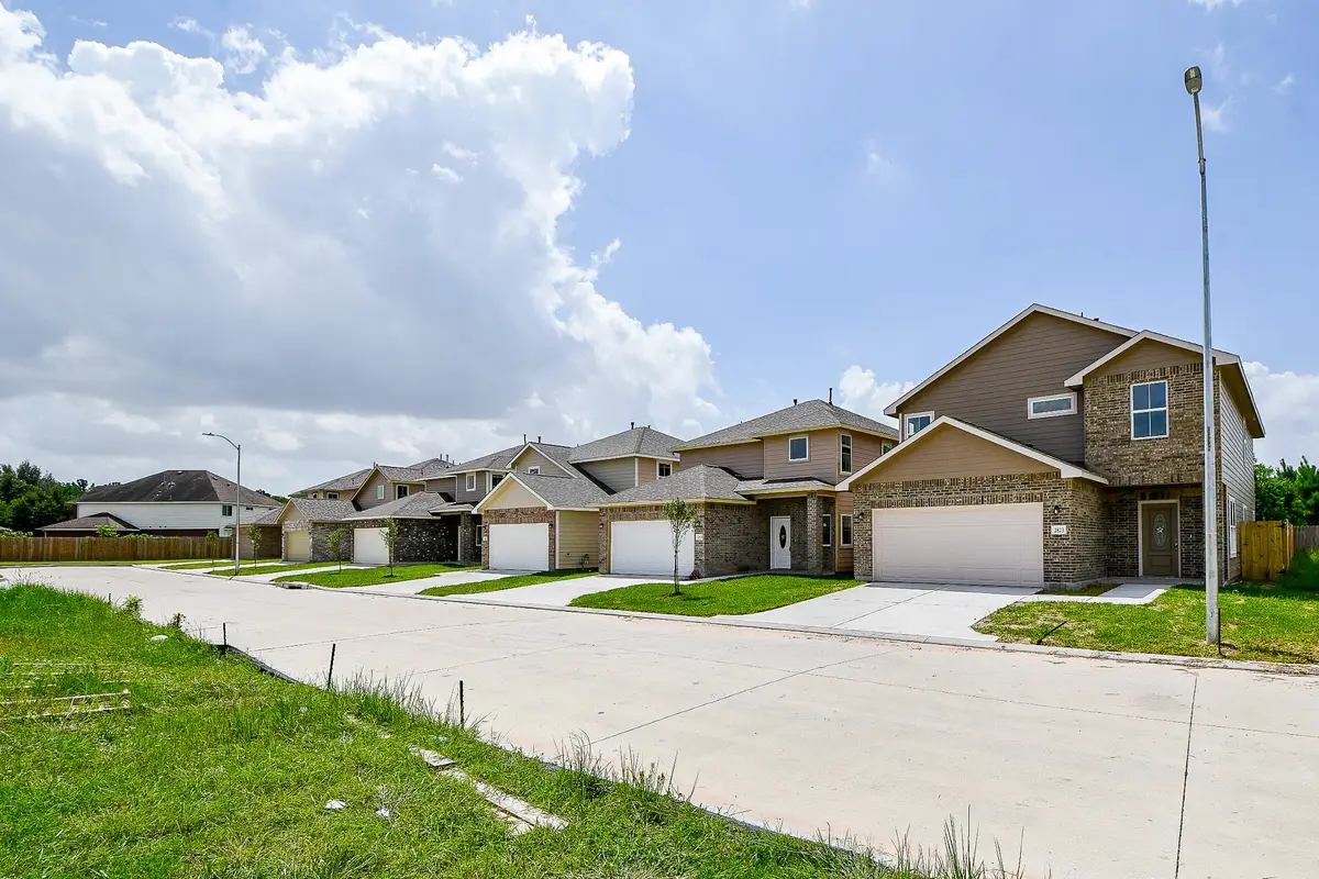 2819 Topiary Lane, Houston, TX 77014 - Image #1