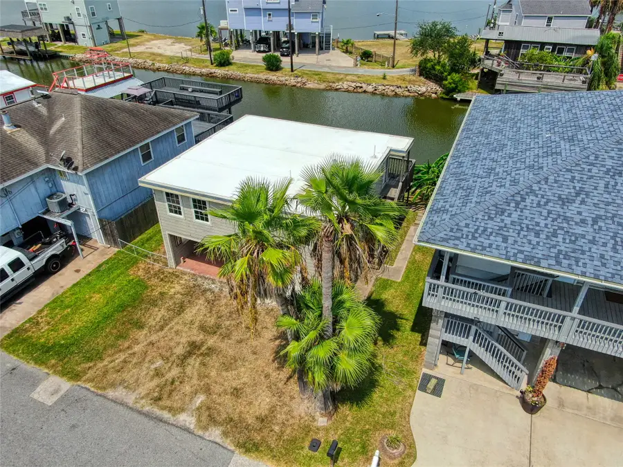 114 Bayou Vista Drive, Hitchcock, TX 77563 - #2
