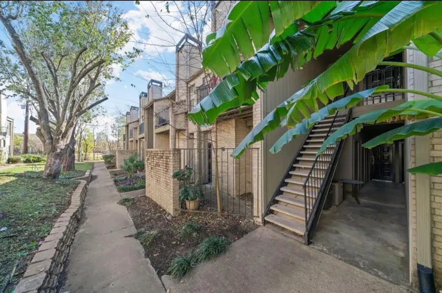 10811 Richmond Avenue #72, Houston, TX 77042 - #3