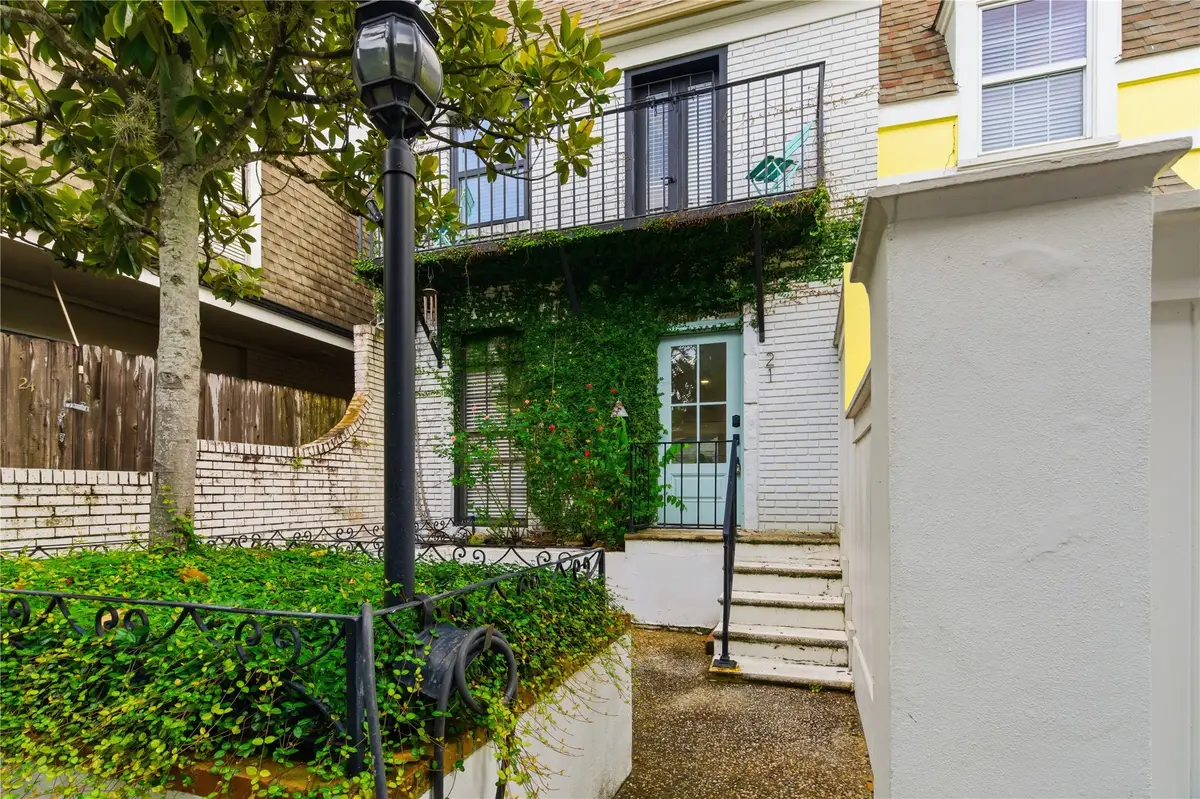 811 Lovett Boulevard #21, Houston, TX 77006 - #1