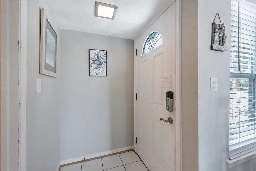 1426 Tiki Drive, Tiki Island, TX 77554 - Image #3