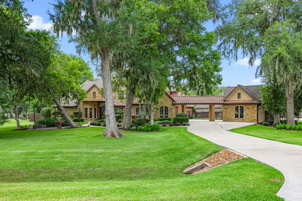 3415 Wellspring Lake Drive, Fulshear, TX 77441