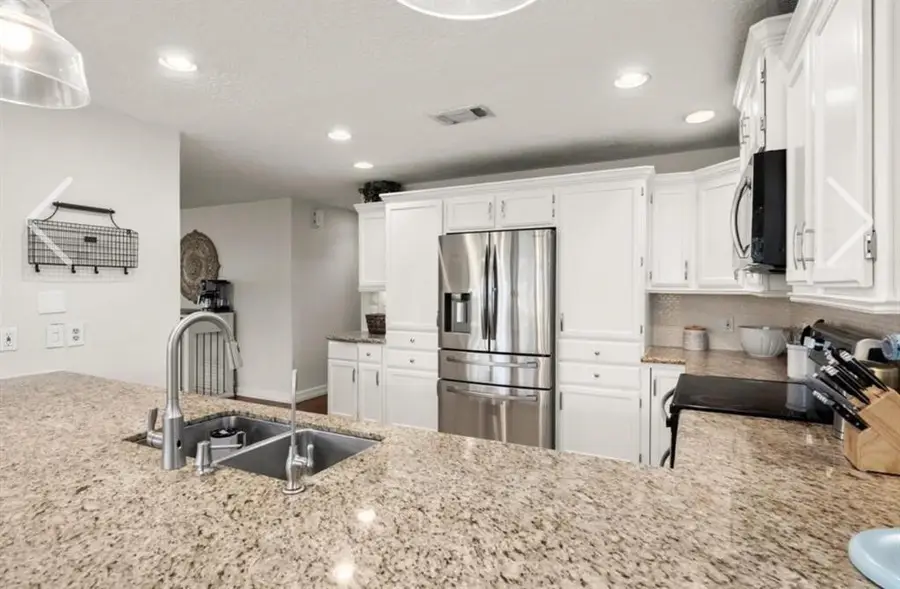 99 April Wind Dr N, Conroe, TX 77356 - #3