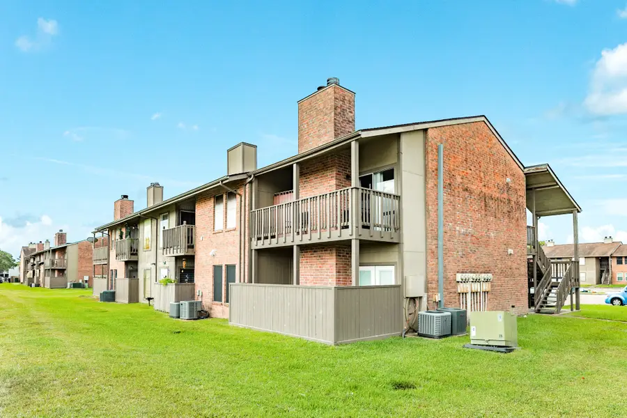 418 Garland Drive #242, Lake Jackson, TX 77566 - #3