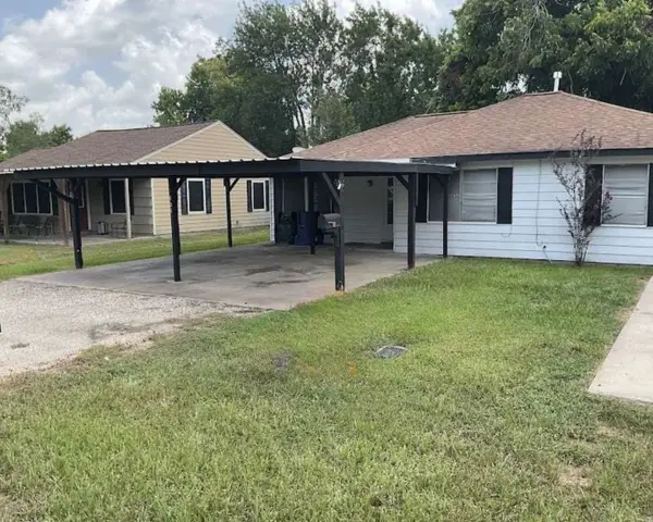 401 Farrer Street, Angleton, TX 77515