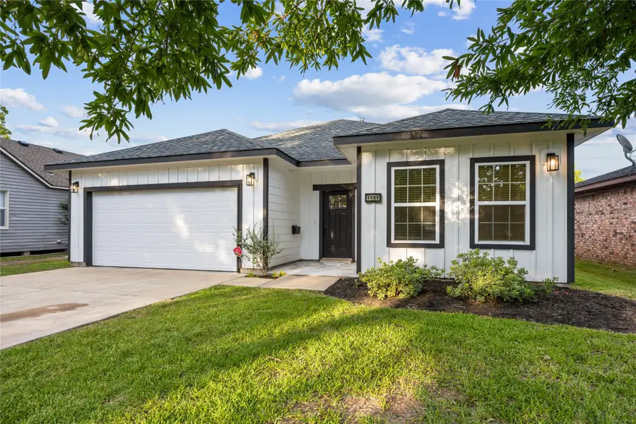 1121 Austin Street, Rosenberg, TX 77471 - #3