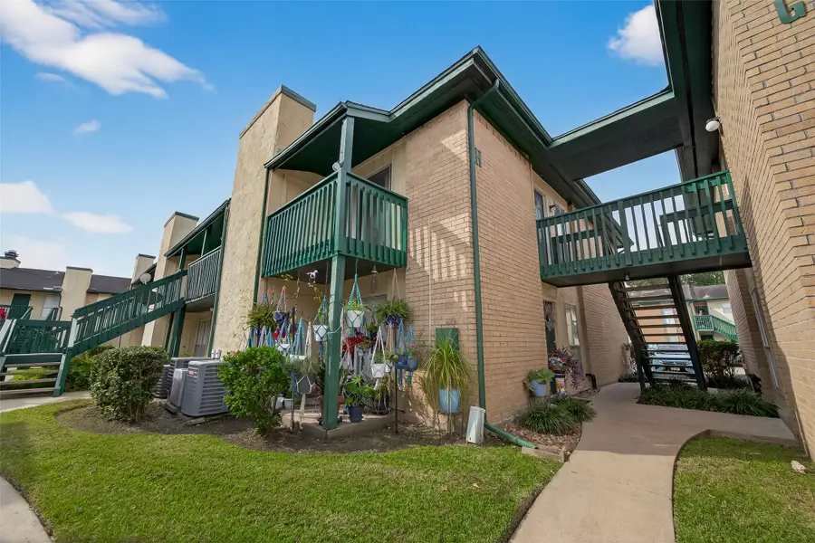 1516 Bay Area Boulevard #H10, Houston, TX 77058 - Image #2