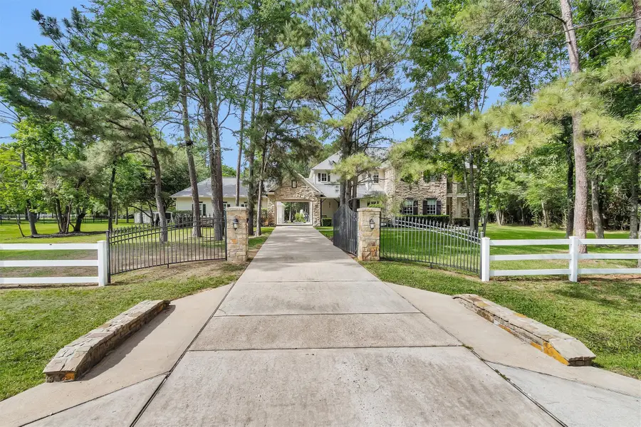 12226 E Border Oak Drive, Magnolia, TX 77354 - #2
