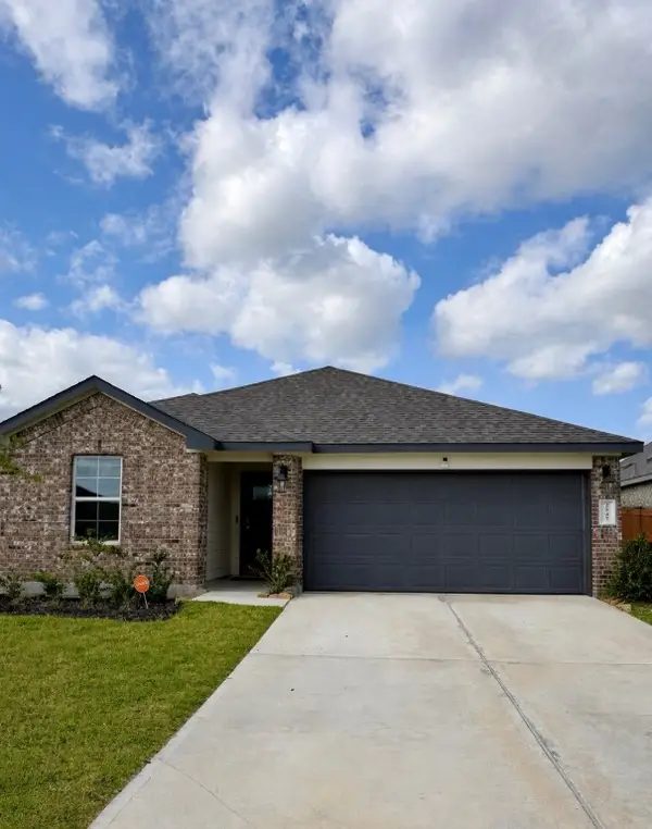 2547 Ocean Jasper Drive, Iowa Colony, TX 77583
