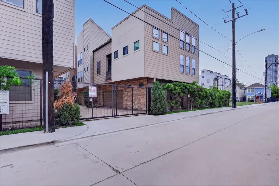 1420 Wilson Street, Houston, TX 77019 - #2