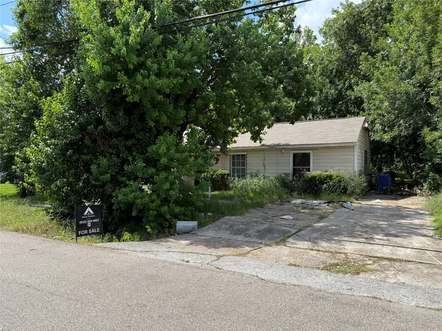 707 E 40th 1/2 Street, Houston, TX 77022 - #3