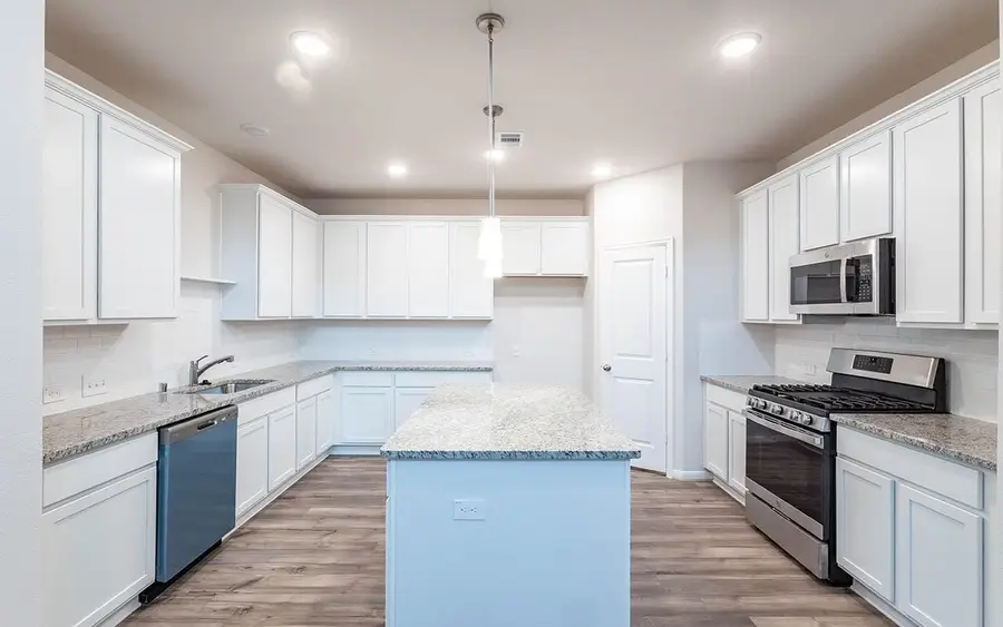 19014 Blossoming Buttercup Drive, Tomball, TX 77377 - Image #3