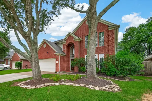 623 Deer Hollow Drive, Sugar Land, TX 77479