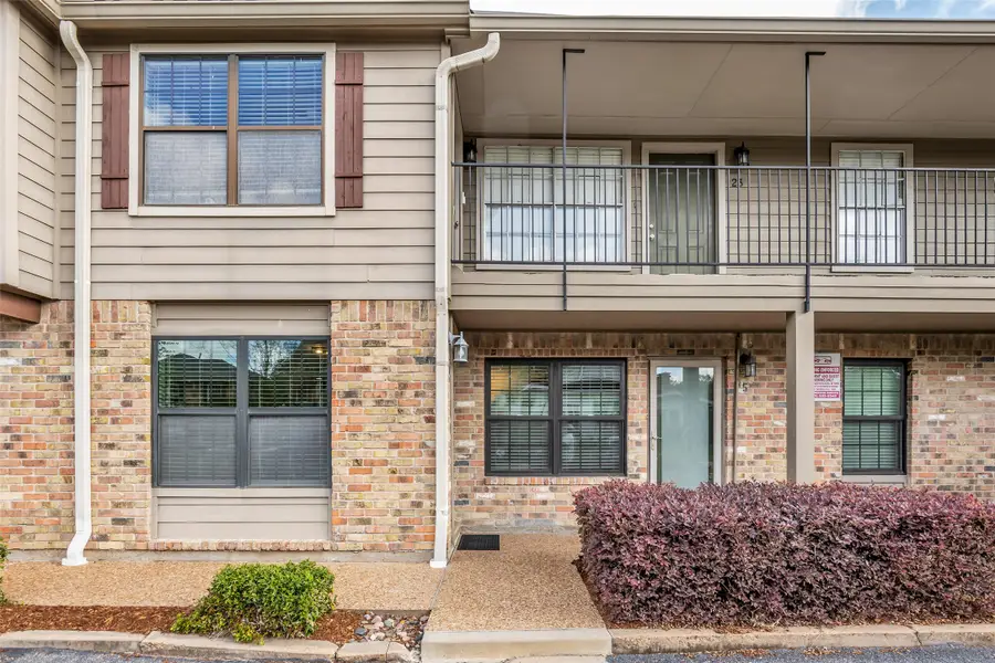 606 Marshall Street #B6, Houston, TX 77006 - #2