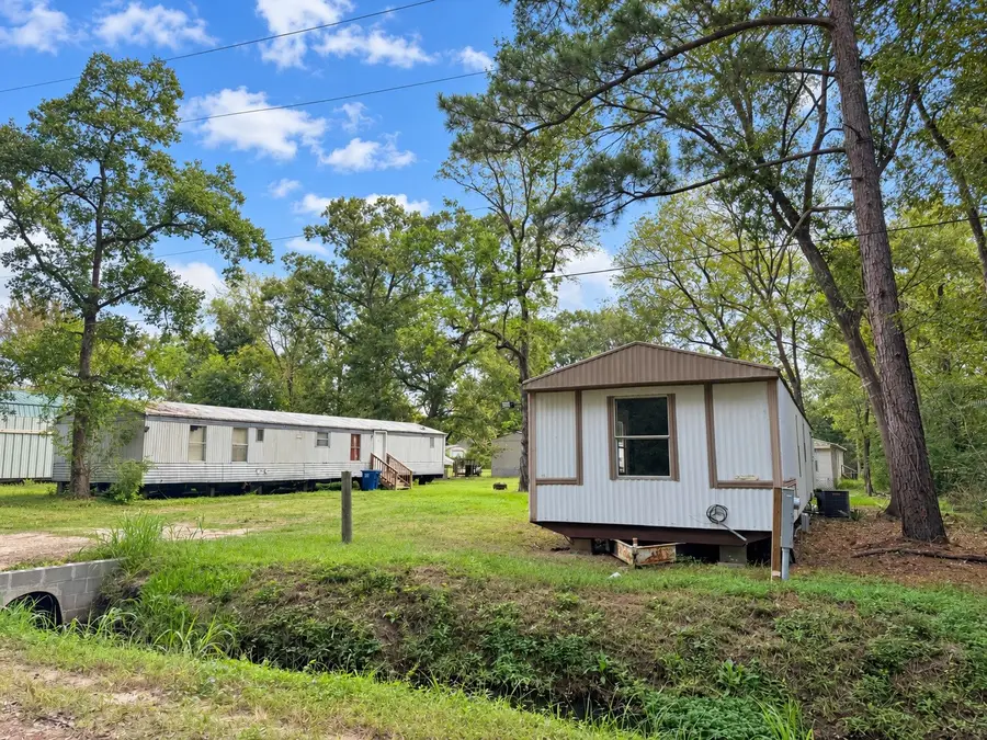 163 Robbins Avenue, Livingston, TX 77351 - #2