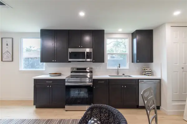 5326 De Lange Lane, Houston, TX 77092