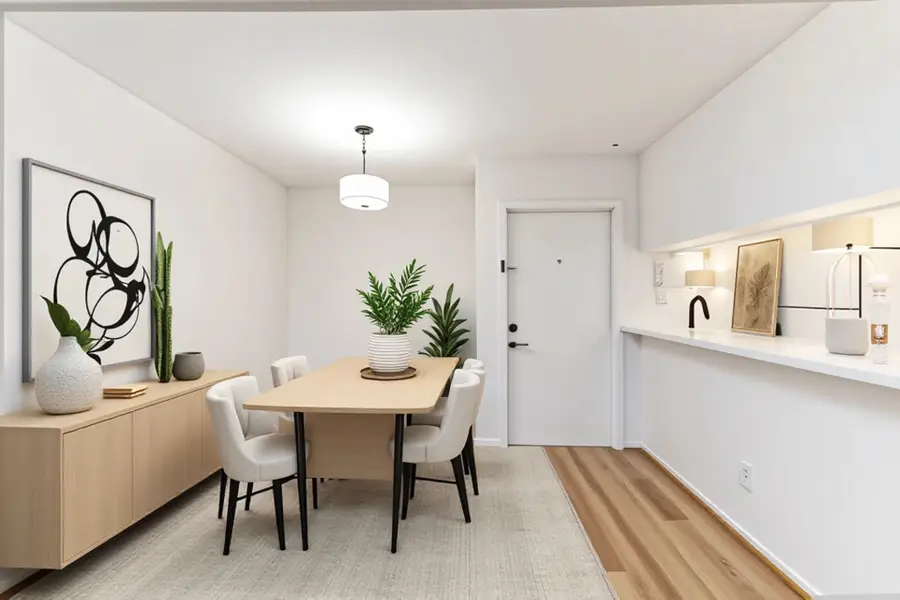 3015 Walnut Bend Lane #31, Houston, TX 77042 - Image #2