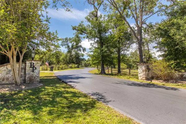 119 Heritage Trail, Bellville, TX 77418