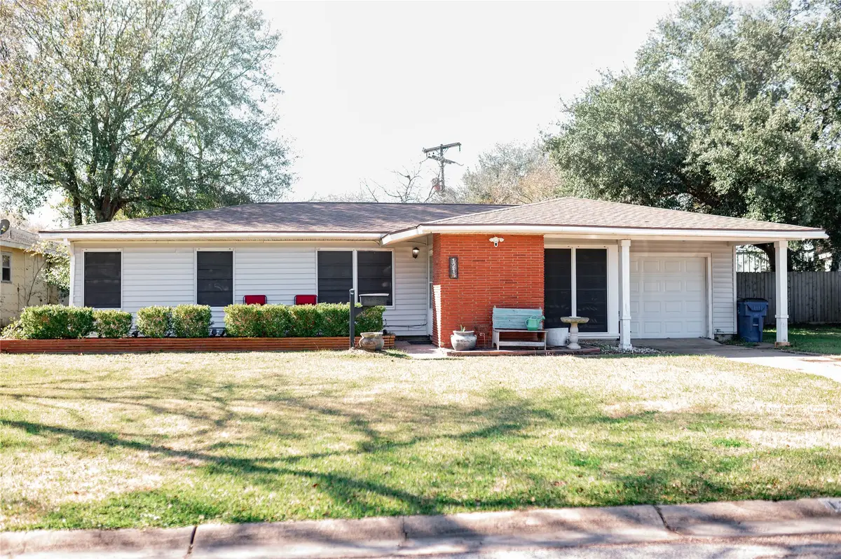 1216 15th Avenue N, Texas City, TX 77590 - #1