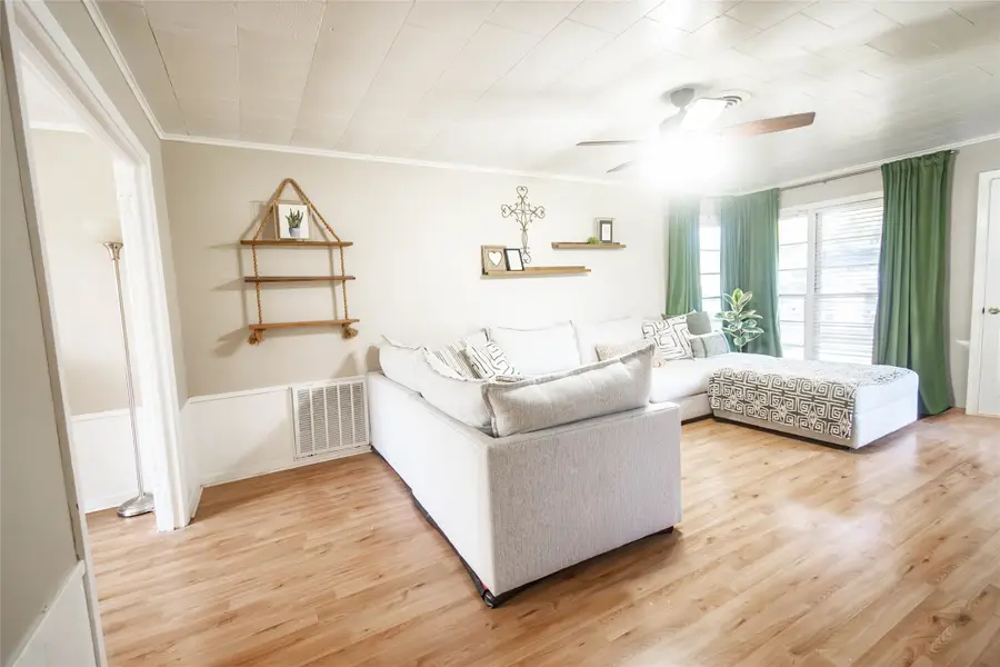 1216 15th Avenue N, Texas City, TX 77590 - #3