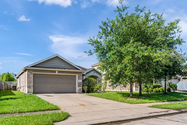 13112 Trail Manor Drive, Pearland, TX 77584