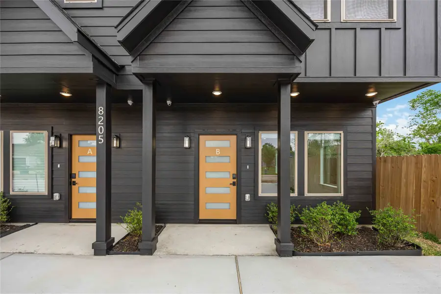 8129 Safebuy Street #A/B, Houston, TX 77028 - #3
