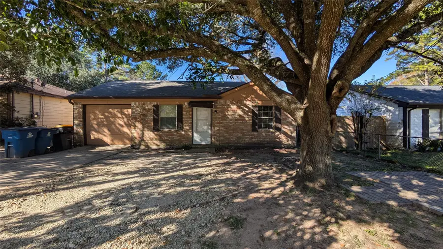 11823 Stonehedge Drive, Conroe, TX 77303 - Image #2