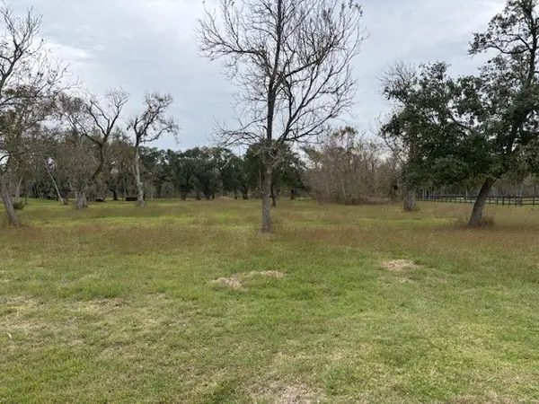 3018 Bayou View Court, Richwood, TX 77515