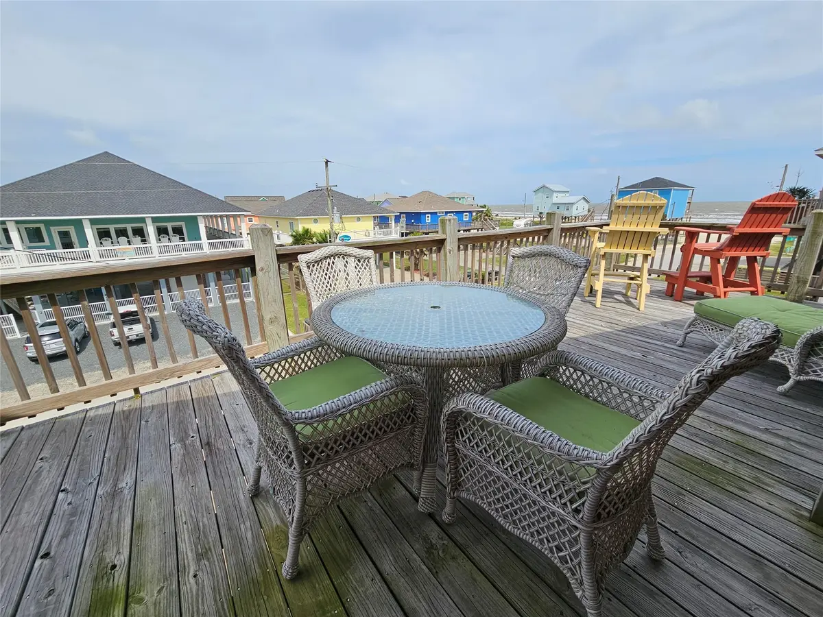 833 Kahla Drive, Crystal Beach, TX 77650 - Image #1